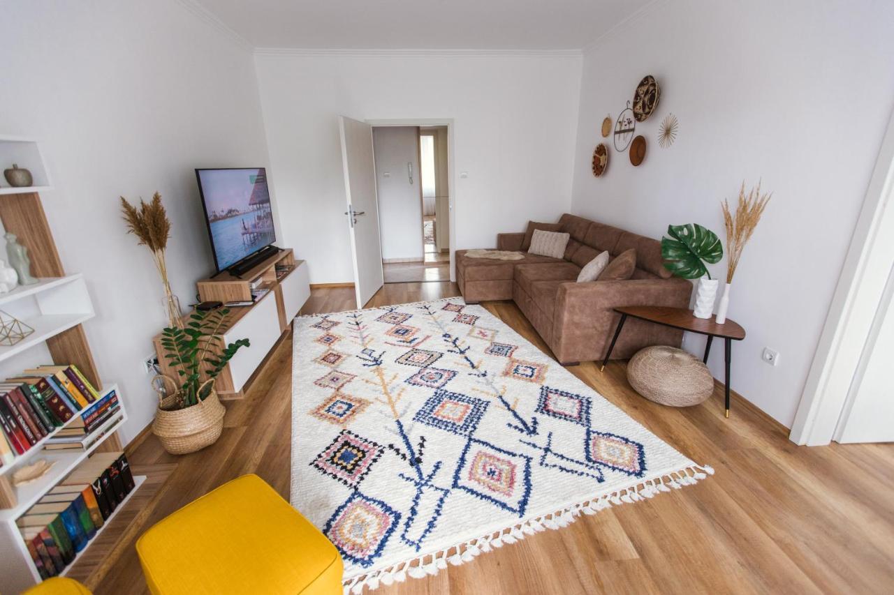 Bohohome Apartment Eger Extérieur photo